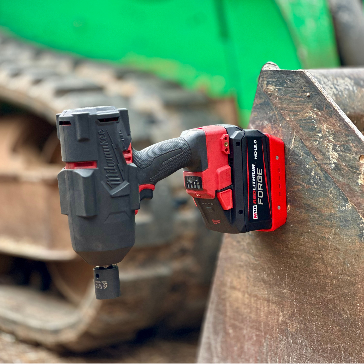 MAG-BOOT Magnetic Battery Cover - Milwaukee M18 FORGE HD12.0